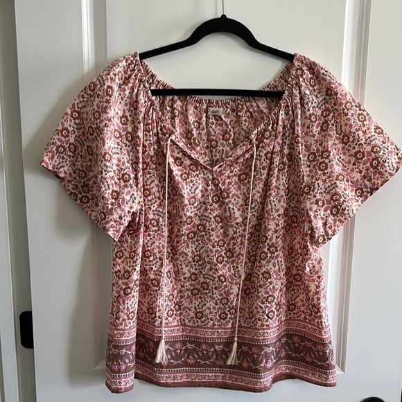 Faherty Tops - Faherty Pink and White Puff Sleeve Blouse with Tie Front